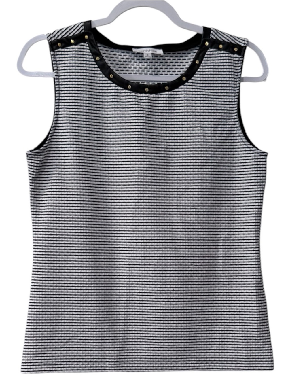 Calvin Klein women’s SP sleeveless textured knit micro striped black & white top